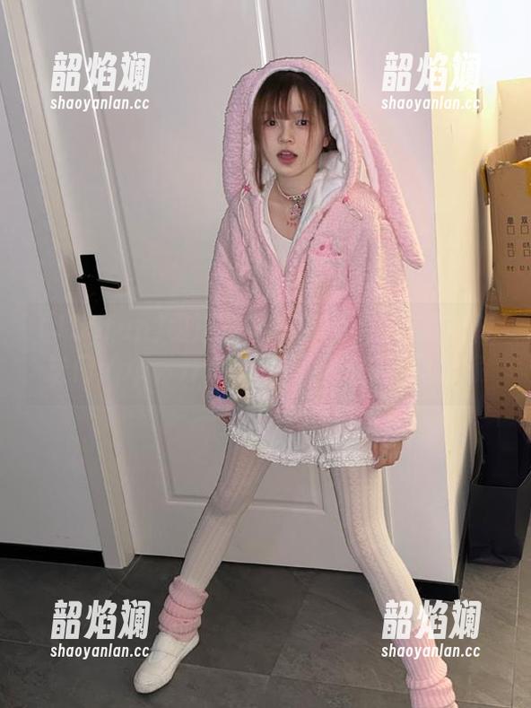 极速下载155fun热点黑料传送门app，开启你的精彩吃瓜黑料之旅
