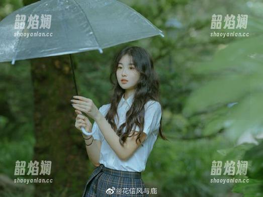 在线专属17chiguaApp，吃瓜资讯尽在掌中