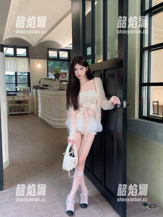17吃瓜官网实时更新，直达你心头最热瓜点