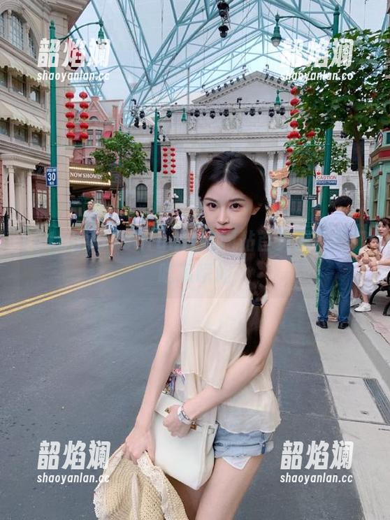 51cgfun官方网站首页聚焦热门吃瓜瞬间