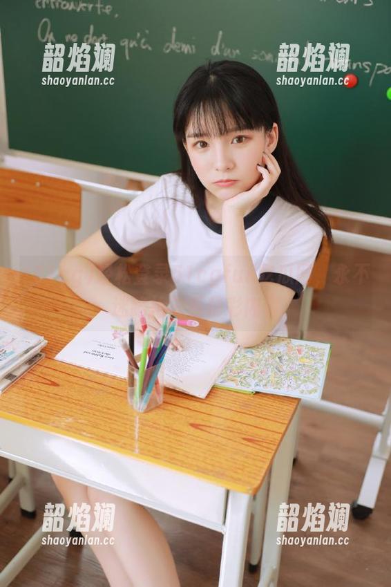 轻松登录51cgfun吃瓜网，永不迷路抢先看精彩内容
