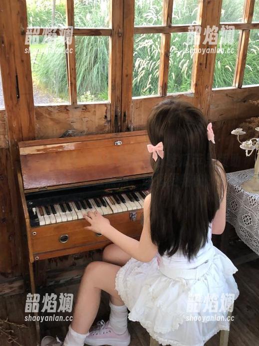 51吃瓜网今日吃瓜苹果版助力女生追热点，吃瓜更畅快
