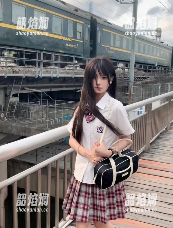 56吃瓜网ios版上线，女生看瓜更加方便啦