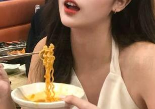 通过万篇长征-黑料不打烊668.su下载观看最好玩的吃瓜视频合集