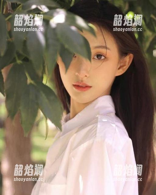 91吃瓜中心首页带你今日吃瓜，热点永不迷路