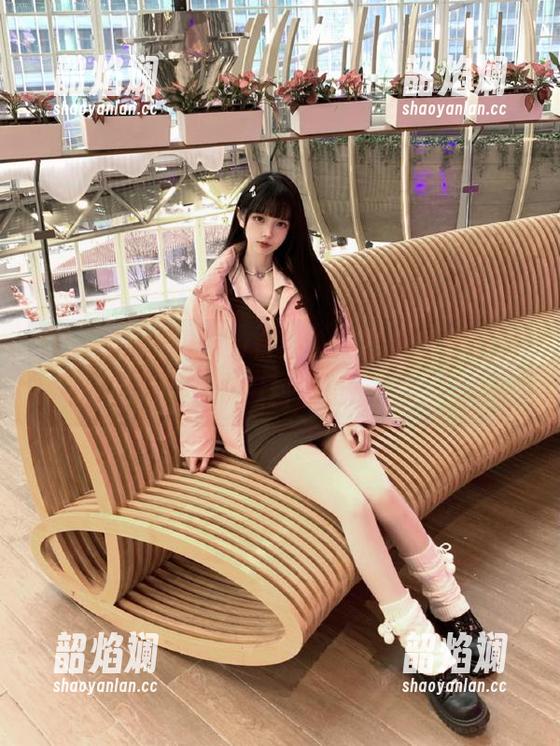 访问cgw官网，尽享最及时的吃瓜爆料信息