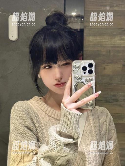 五一吃瓜 五一吃瓜官网带你掌握第一手瓜,妹子也忍不住点赞!