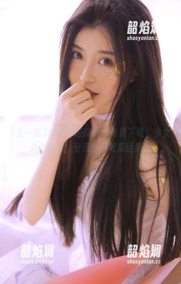 五一吃瓜app免费下载，少女必备神器，分享热门吃瓜话题！