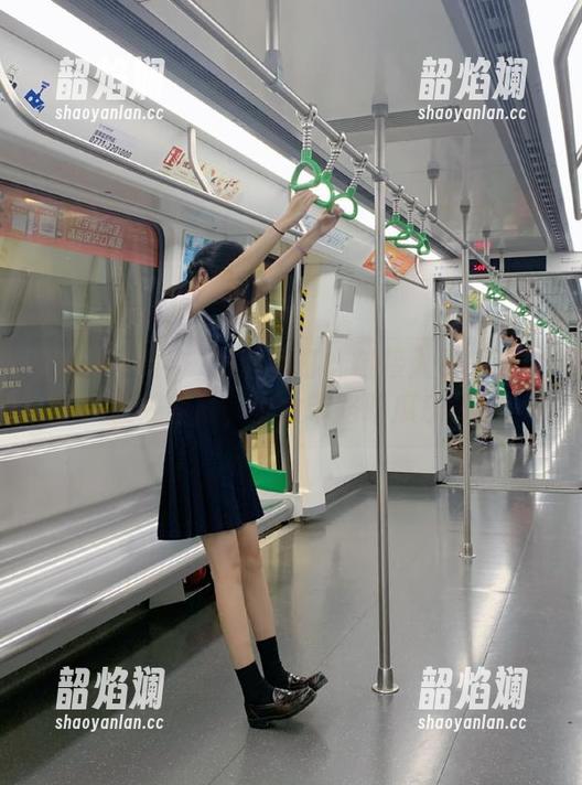 黑料不打烊 黑料不打烊链接入口知乎官网在线登陆,少女带路吃瓜乐不停