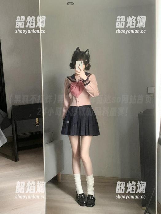 黑料不打烊直达so网站首页，24小时不停歇的黑料盛宴！