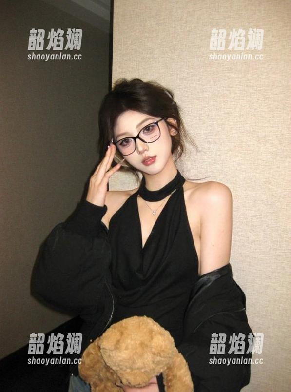 想吃瓜就上黑料网在线看，直达爆料第一线