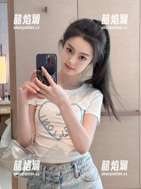 黑料网不打烊，直达娱乐八卦，登录享受全天候热搜